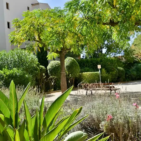 With Pool Near The Sea Wifi And Ac Lägenhet *